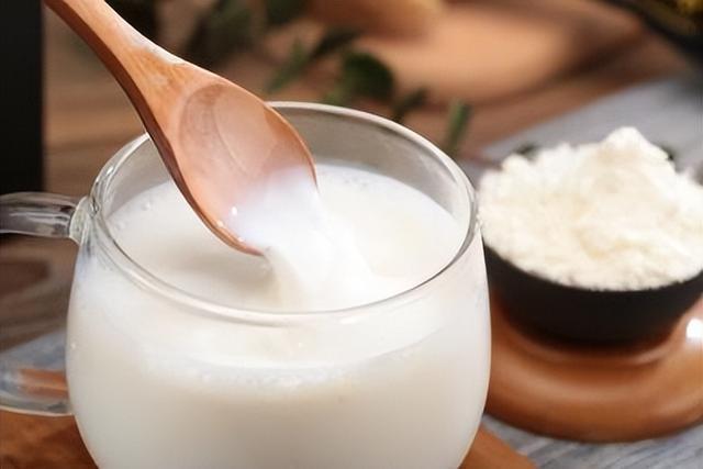 开云体育 开云官网人民日报：被吹上天的8种“保健品”实则坑钱伤身别再上当了(图2)