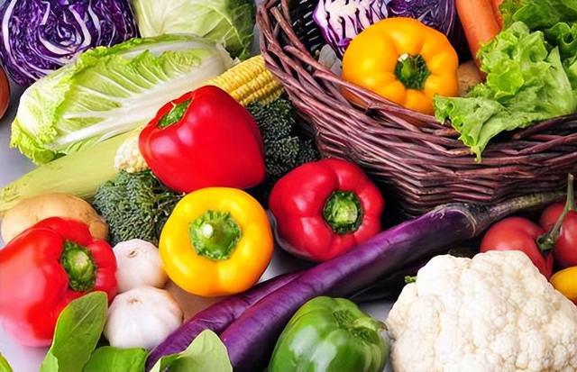 开云体育 开云官网人民日报：被吹上天的8种“保健品”实则坑钱伤身别再上当了(图4)