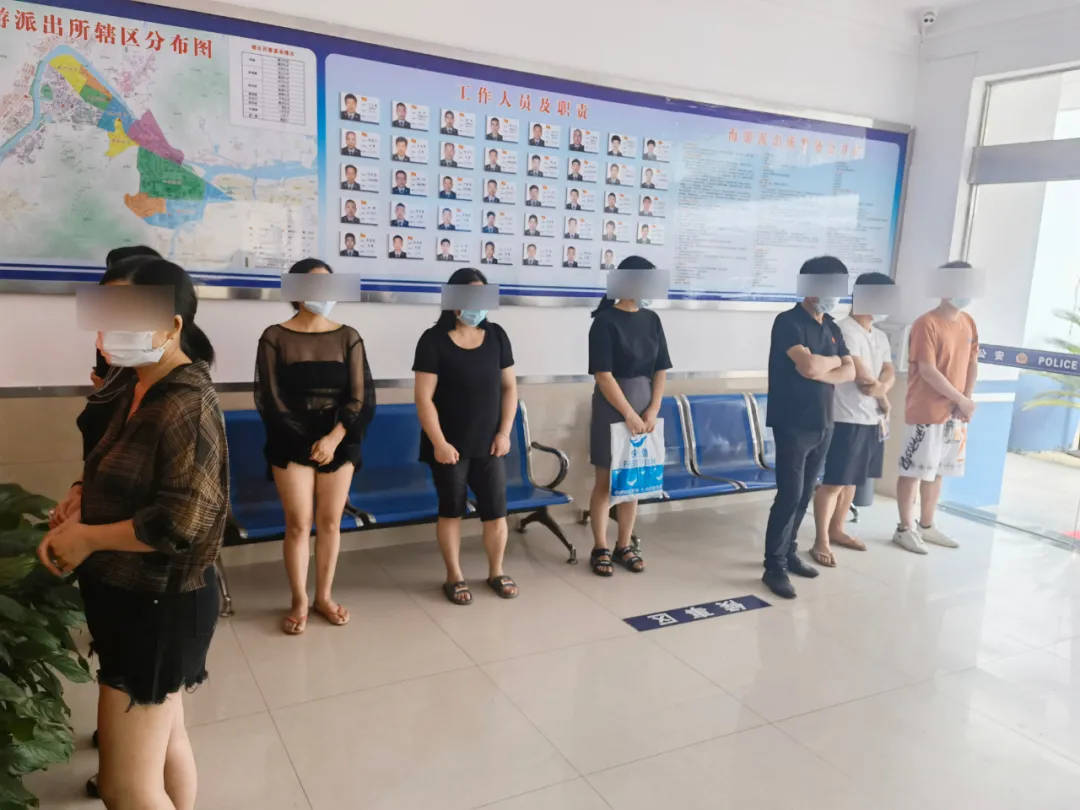 开云 开云体育平台足浴店内暗藏玄机走后门后保健变成“大保健”？浙江警方抓获26人(图2)