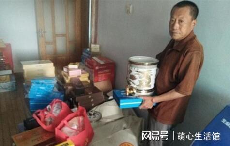 求放过老开云 开云体育平台人钱包!花18万买保健品却导致患上直肠癌(图2) 求放过老开云 开云体育平台人钱包!花18万买保健品却导致患上直肠癌(图2)