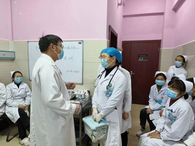 重症患儿获救治 云南省妇幼保健院“省管县用”帮扶结硕果开云 开云体育(图1)