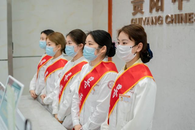 贵州『统计上榜』：专业的开云体育 开云平台外阴白斑具备什么特点？(图2)