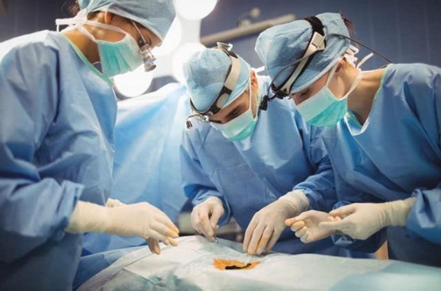 “无效治疗”应被曝光？医生坦言：很多手术