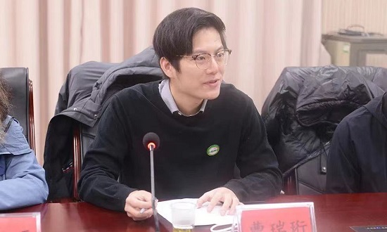 怡和嘉业向大爱清尘捐赠108万元医疗设备构筑呼吸健康防开云 开云体育官网线！(图3)