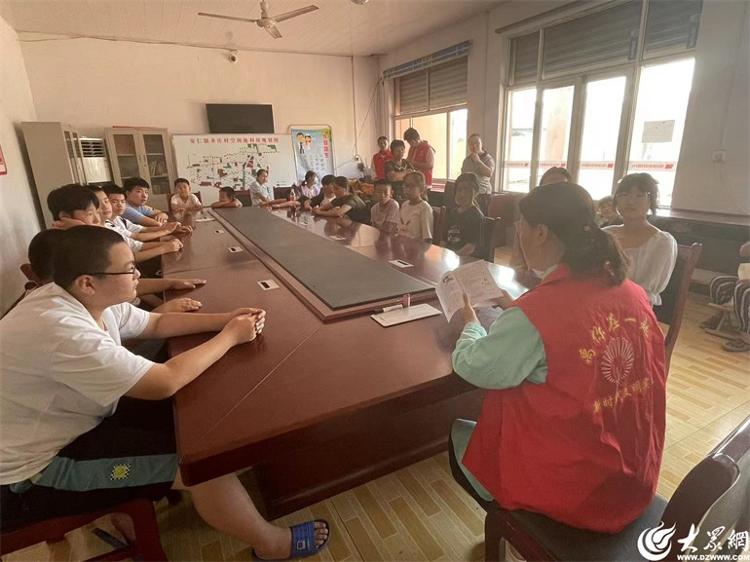 禹城市安仁镇开展暑期儿童中医保健知识宣讲