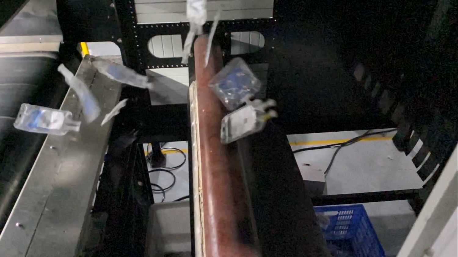 开云 开云体育官网零接触感染！智能分选装备实现医疗可回收垃圾精准分类！(图6)