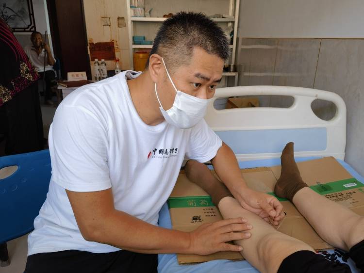 Kaiyun 开云天下 中国志愿医生：为偏远村庄留下“走不了的医疗队”(图2)
