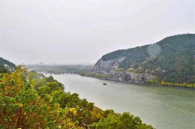 Kaiyun 开云体育明丽秋游美诗六首:宋玉悲秋我爱秋清秋行乐胜春游(图2) Kaiyun 开云体育明丽秋游美诗六首:宋玉悲秋我爱秋清秋行乐胜春游(图2)