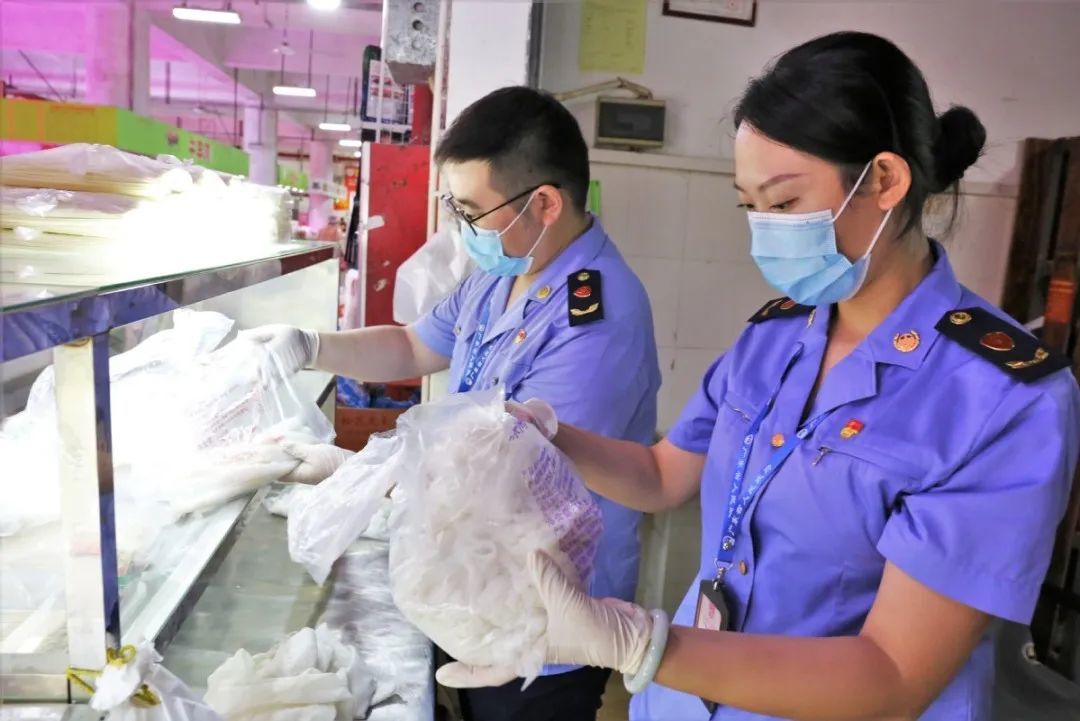 珠海唯一 金湾获评“广东省食品开云 开云体育平台安全示范县”(图2) 珠海唯一 金湾获评“广东省食品开云 开云体育平台安全示范县”(图2)