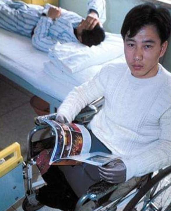 在路边捡到一条钥匙链他动了七次手术保住性命体重剩50斤开云APP 开云官网入口(图2)