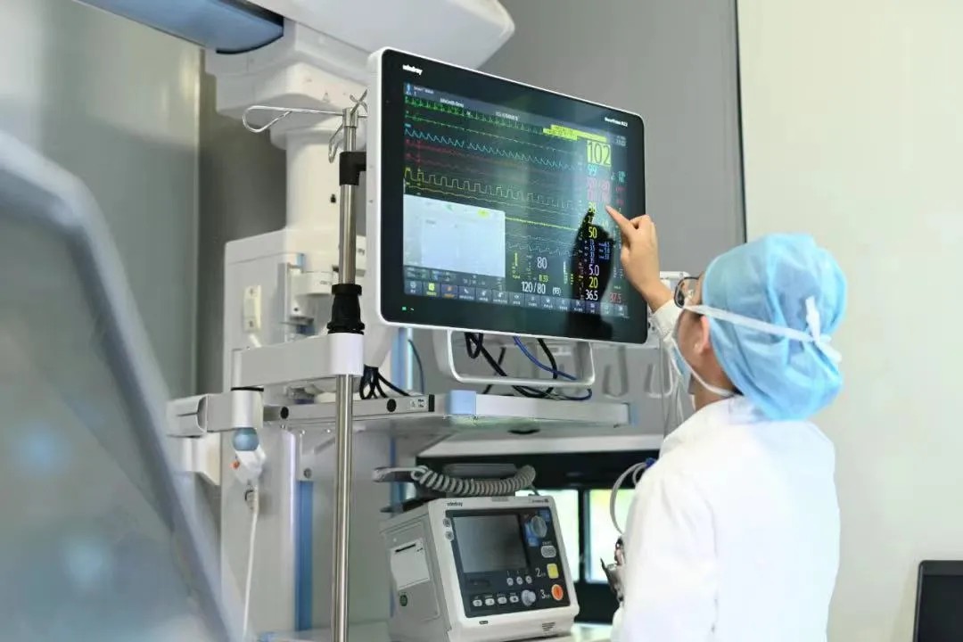 开云体育 Kaiyun.com 官网入口安徽老板造医疗设备海外爆卖135亿(图4)