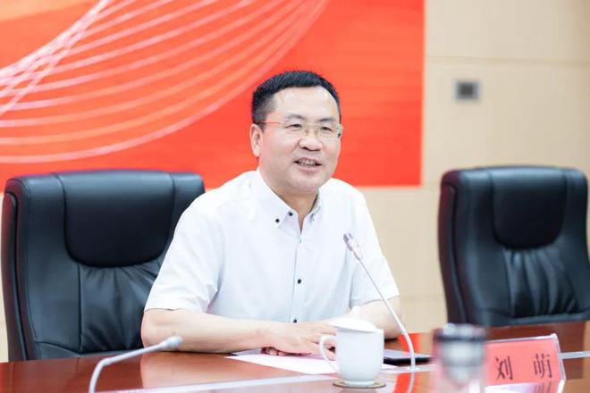 价值174Kaiyun 开云体育2万元!刘萌通过湖北省慈善总会北大校友公益基金向江夏捐赠医疗设备(图4) 价值174Kaiyun 开云体育2万元!刘萌通过湖北省慈善总会北大校友公益基金向江夏捐赠医疗设备(图4)