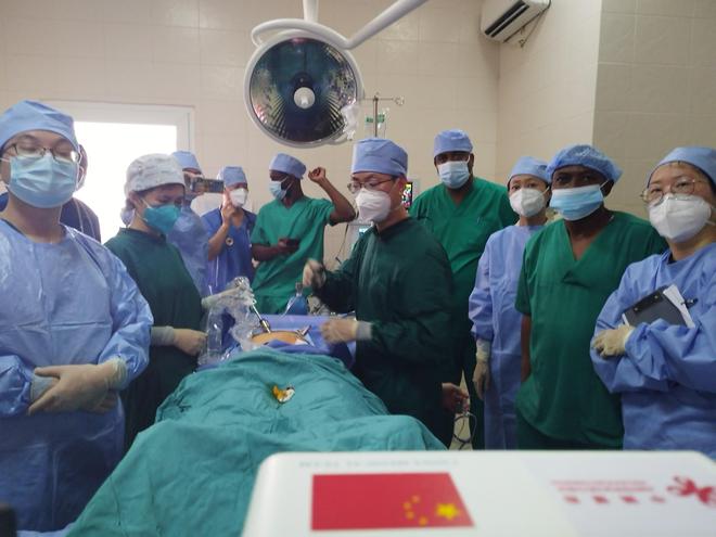 开云体育 开云平台资讯有故事丨中国医疗队