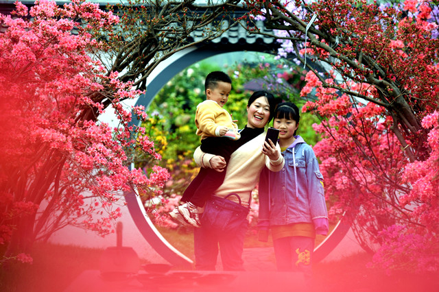 外眼看山东·央媒一周图片撷开云APP 开云官网入口英不误农时保春耕 开足马力生产忙(图9)