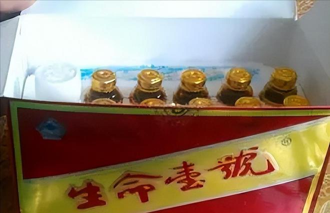 跌落神坛的五大保健品全都是妥妥的智商税开云体育 开云官网你吃过几种？(图38)